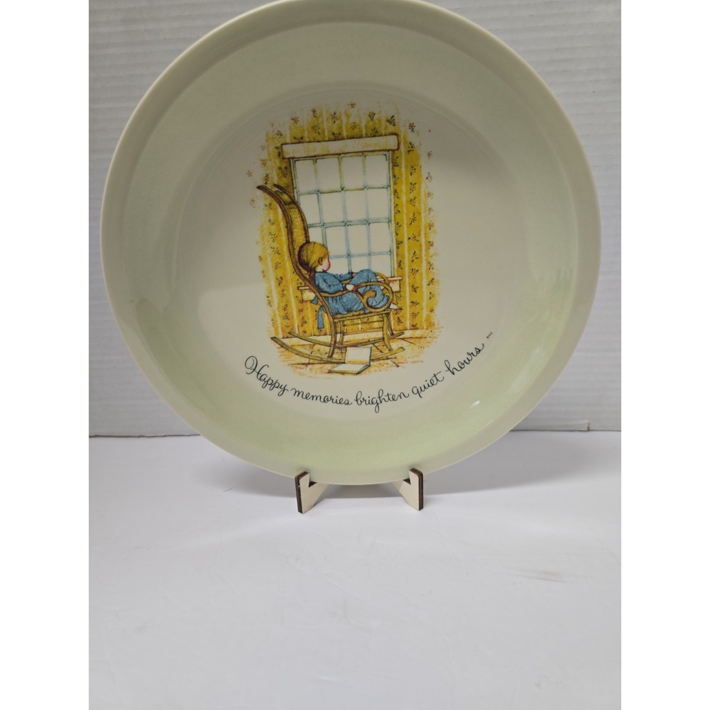 Vintage 1970's Holly Hobbie Decorative Plate Happy Memories Brighten Quiet Hours